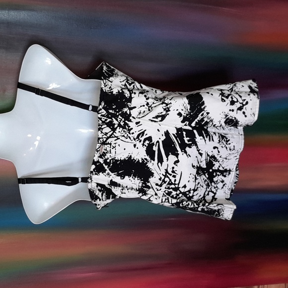 Guess Tank Top - Picture 5 of 9